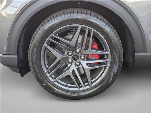New 2026 Ford Explorer ST image 9