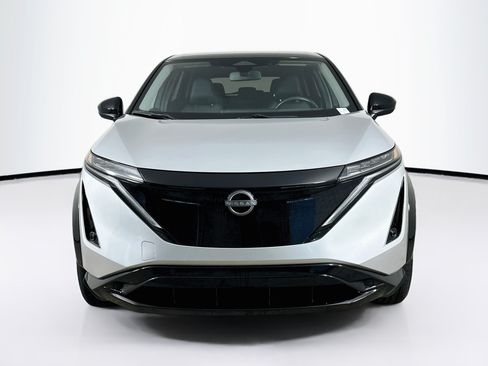 Used 2024 Nissan Ariya AWD image 2
