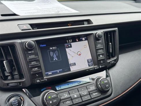 Used 2016 Toyota RAV4 SE image 24