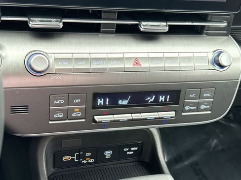 Certified 2025 Hyundai Kona SEL image 20