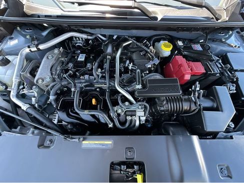 Used 2026 Nissan Sentra SR w/ Floor Mat Package FWD image 11