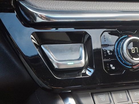 New 2026 GMC Sierra 2500 Denali w/ Denali Reserve Package image 24