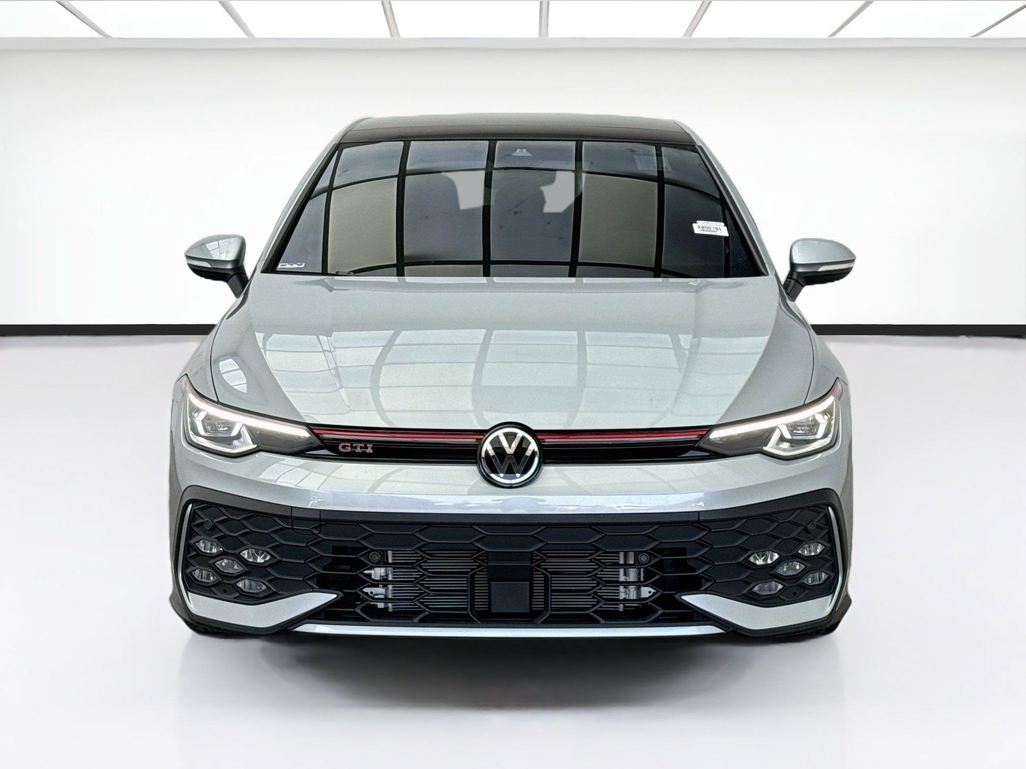Used 2025 Volkswagen GTI SE FWD image 2
