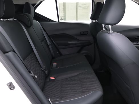 Used 2021 Nissan Kicks S FWD image 32