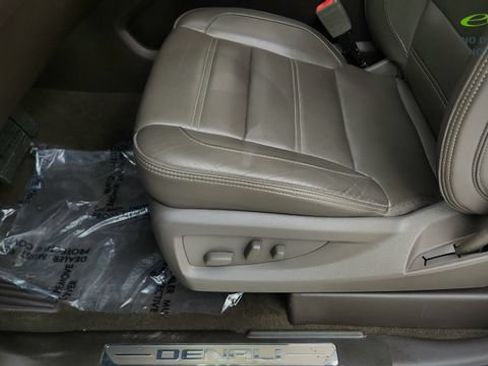 Used 2019 GMC Yukon Denali w/ Denali Ultimate Package AWD/4WD image 93