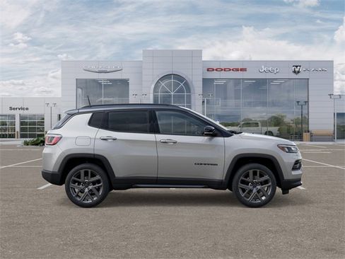 New 2026 Jeep Compass Limited image 21