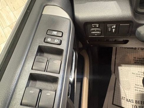 Used 2014 Toyota 4Runner SR5 Premium RWD image 21