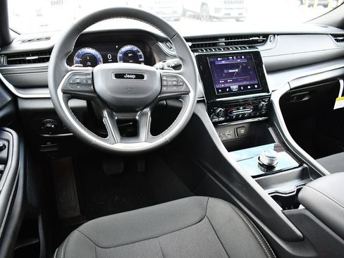 New 2026 Jeep Grand Cherokee L Laredo AWD/4WD image 10
