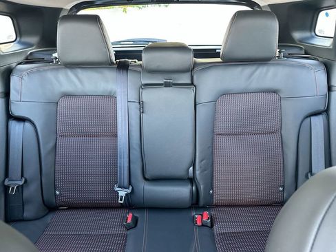 Certified 2025 Nissan Kicks SR image 34