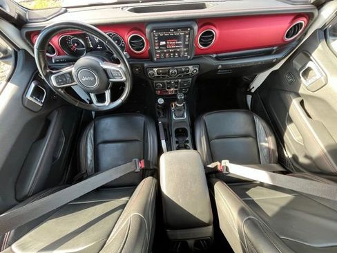 Used 2021 Jeep Wrangler Unlimited Rubicon w/ Uconnect 4C Nav & Sound Group AWD/4WD image 25
