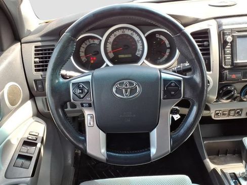 Used 2014 Toyota Tacoma 4x4 Double Cab image 16