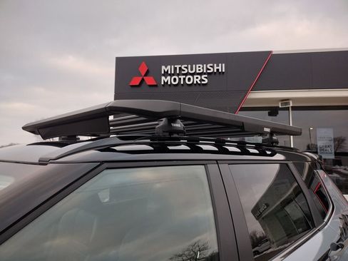 New 2026 Mitsubishi Outlander Trail Edition image 4