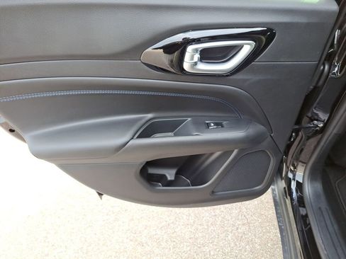 New 2026 Jeep Compass Limited image 15