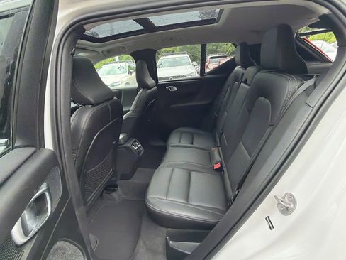 Used 2025 Volvo XC40 B5 Core AWD/4WD image 22