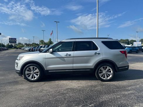 Used 2019 Ford Explorer Limited w/ Class III Trailer Tow Package FWD image 6