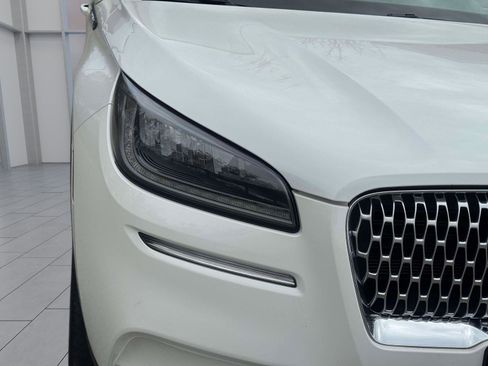 Used 2022 Lincoln Corsair AWD w/ Premium Package image 7