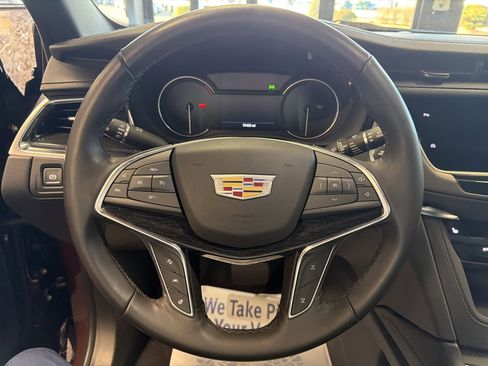 Certified 2022 Cadillac XT5 Premium Luxury w/ LPO, Floor Liner Package image 12