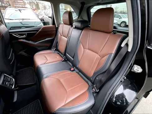 Used 2022 Subaru Forester Touring image 26