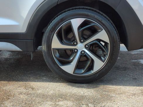 Used 2022 Hyundai Tucson Limited image 18