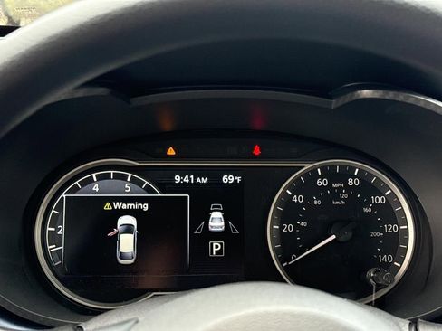 New 2025 Nissan Versa SV image 20