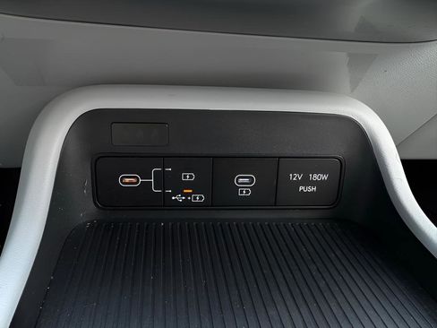Certified 2024 Hyundai Kona SEL AWD/4WD image 33