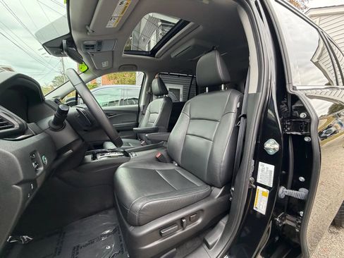 Used 2020 Honda Pilot Touring image 15