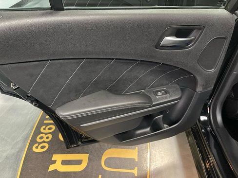 Used 2014 Dodge Charger SRT8 w/ Harman/Kardon Audio Group image 38