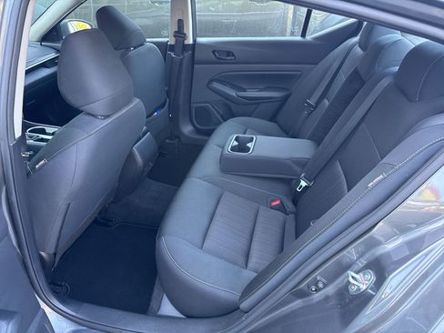 Used 2024 Nissan Altima 2.5 SV image 10