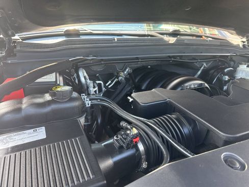 Used 2019 Chevrolet Tahoe Premier AWD/4WD image 12