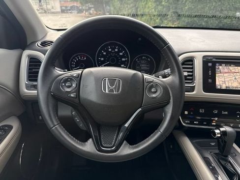 Used 2018 Honda HR-V EX-L image 17