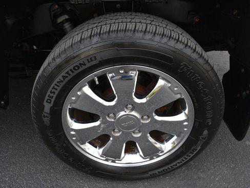 Used 2010 Toyota Tundra Grade 4x2 4dr CrewMax Cab Pick image 46