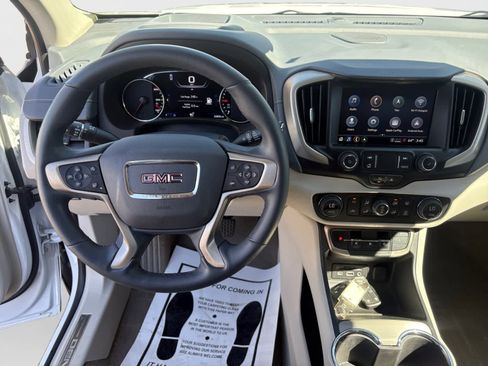 Used 2023 GMC Terrain Denali w/ Denali Premium Package AWD/4WD image 12