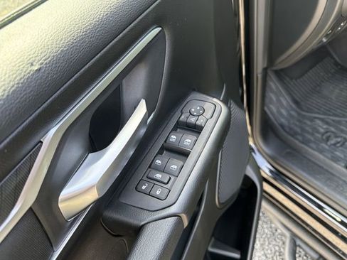 Used 2025 RAM 1500 Big Horn AWD/4WD image 15