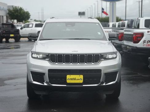 Used 2025 Jeep Grand Cherokee L Laredo w/ Luxury Tech Group I AWD/4WD image 3