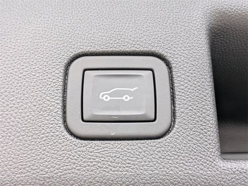 Used 2021 Chevrolet Equinox LT image 13