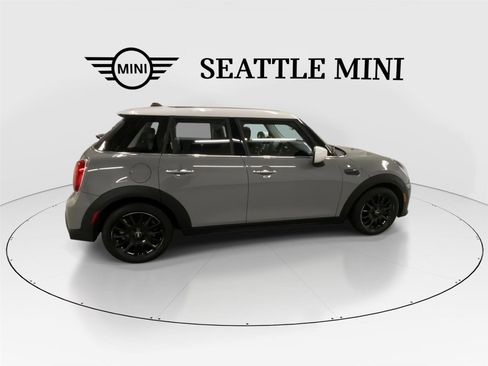 Certified 2023 MINI Cooper 4-Door Hardtop image 12