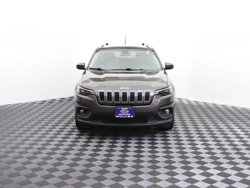 Used 2020 Jeep Cherokee Latitude Plus w/ Cold Weather Group FWD image 4