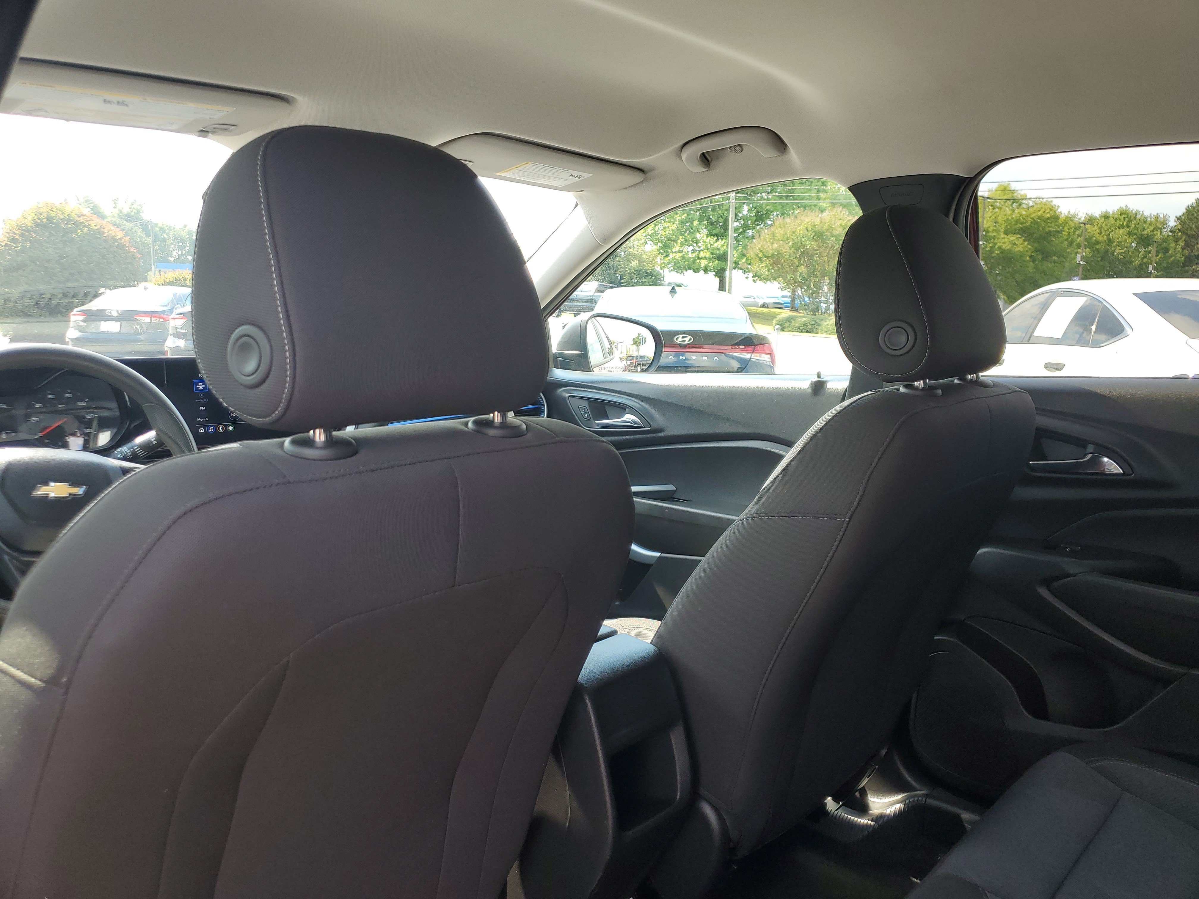 Used 2025 Chevrolet Trax LS FWD image 12