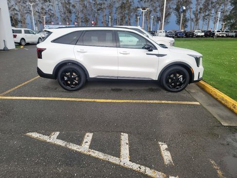 New 2026 Kia Sorento SX Prestige image 2