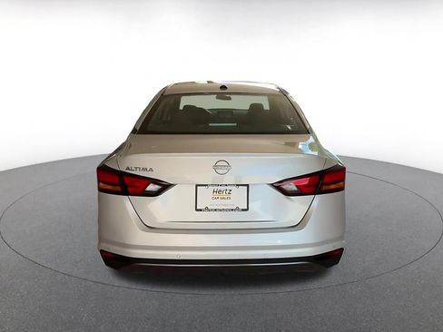 Used 2026 Nissan Altima 2.5 SV FWD image 12