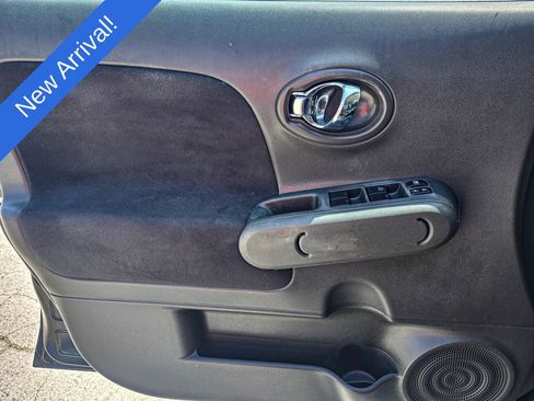 Used 2011 Nissan Cube 1.8 S Krom Edition w/ Interior Designer Pkg FWD image 8