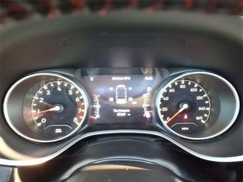 Certified 2018 Jeep Compass Limited w/ Navigation Group image 29