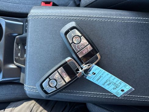 Used 2025 Ford Bronco Big Bend image 38