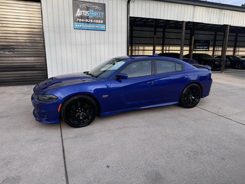 Used 2019 Dodge Charger Scat Pack w/ Dynamics Package image 3