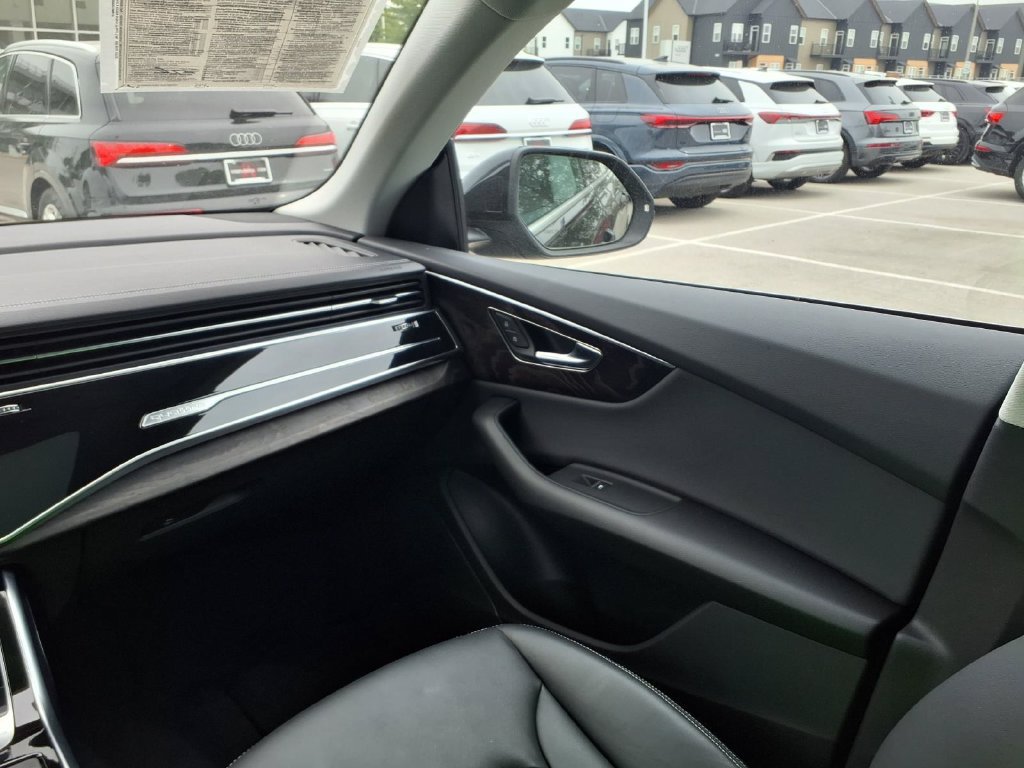 Used 2023 Audi Q8 Premium w/ Convenience Package AWD/4WD image 25