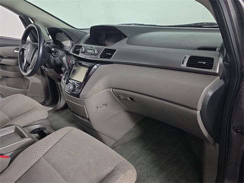 Used 2016 Honda Odyssey EX image 19