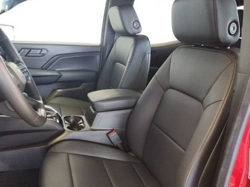 Certified 2024 Chevrolet Colorado Trail Boss w/ Advanced Trailering Package AWD/4WD image 11