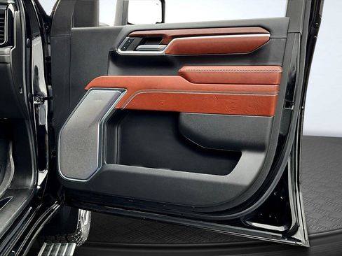 Used 2024 GMC Sierra 2500 Denali Ultimate w/ LPO, GMC Protection Package image 25