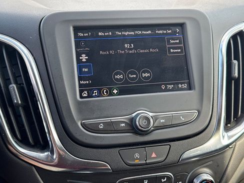 Used 2024 Chevrolet Equinox LT image 13