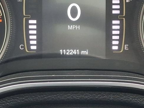 Certified 2019 Jeep Cherokee Latitude Plus w/ Comfort/Convenience Group AWD/4WD image 21